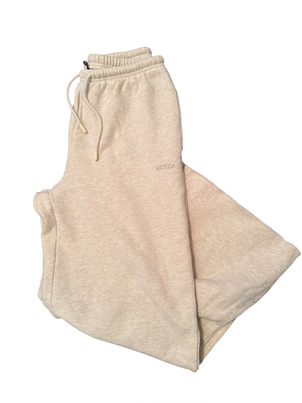 Aritzia Cozy Sweatfleece Mega Flutter sweatpants in Heather oatmeal